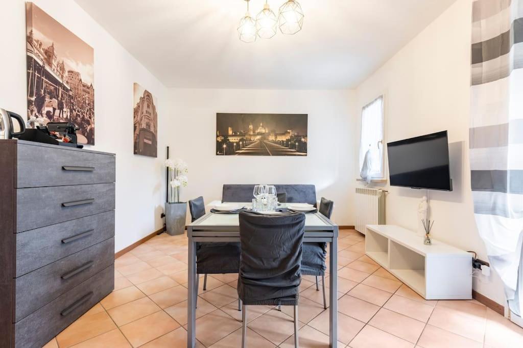 Limone Apartment - Featuring A Private Garden And Access To A Pool Barcuzzi Zewnętrze zdjęcie
