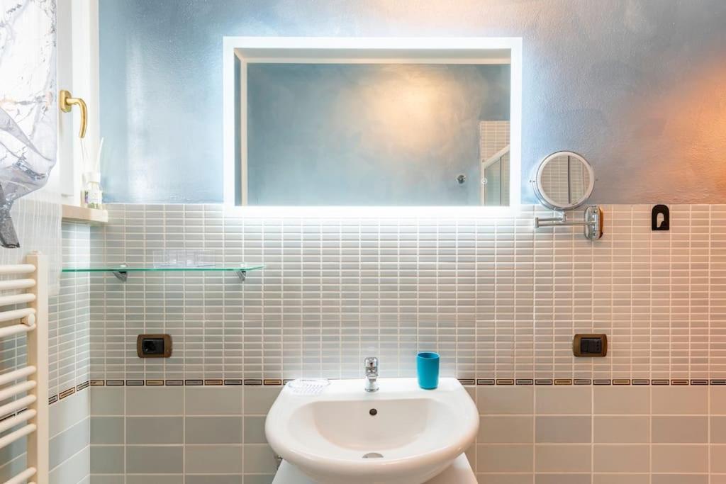 Limone Apartment - Featuring A Private Garden And Access To A Pool Barcuzzi Zewnętrze zdjęcie