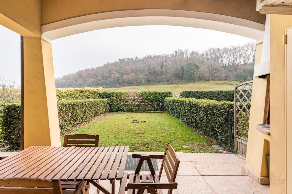 Limone Apartment - Featuring A Private Garden And Access To A Pool Barcuzzi Zewnętrze zdjęcie